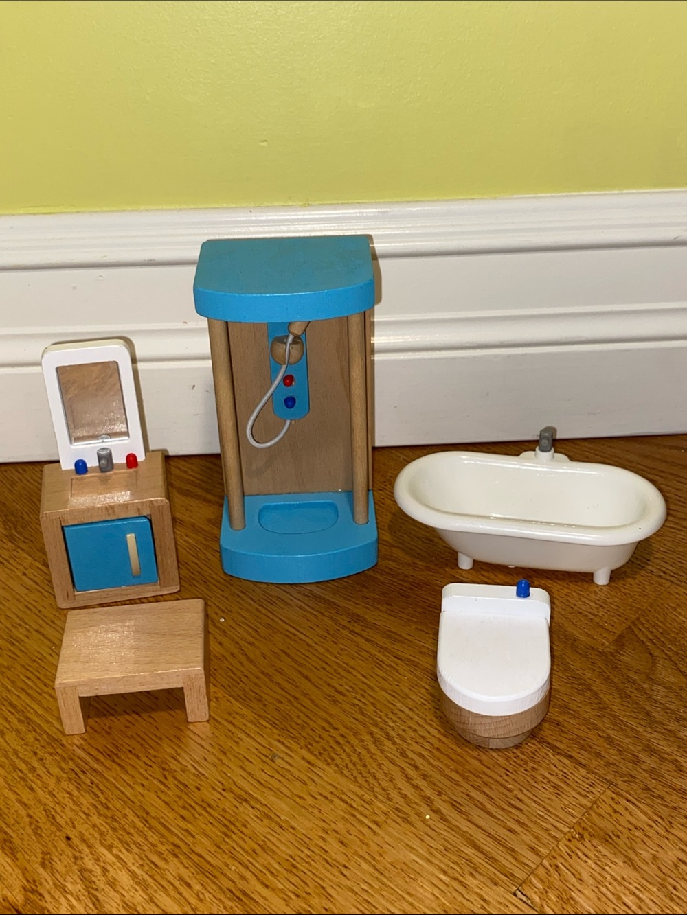 HAPE Wooden Dollhouse Furniture Family Bathroom